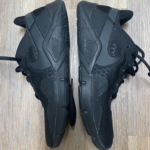 NIKE black running shoes - Picture 5 of 6